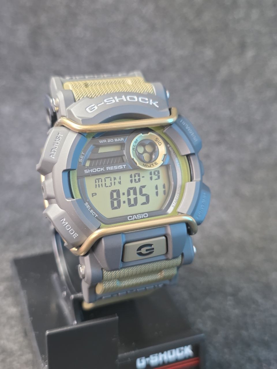 RELOJ CASIO G-SHOCK GD-400-9DR