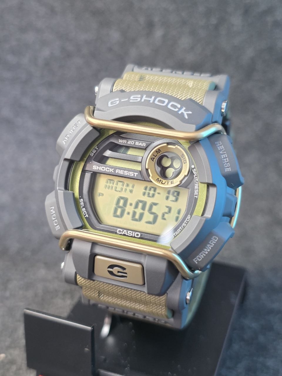 RELOJ CASIO G-SHOCK GD-400-9DR