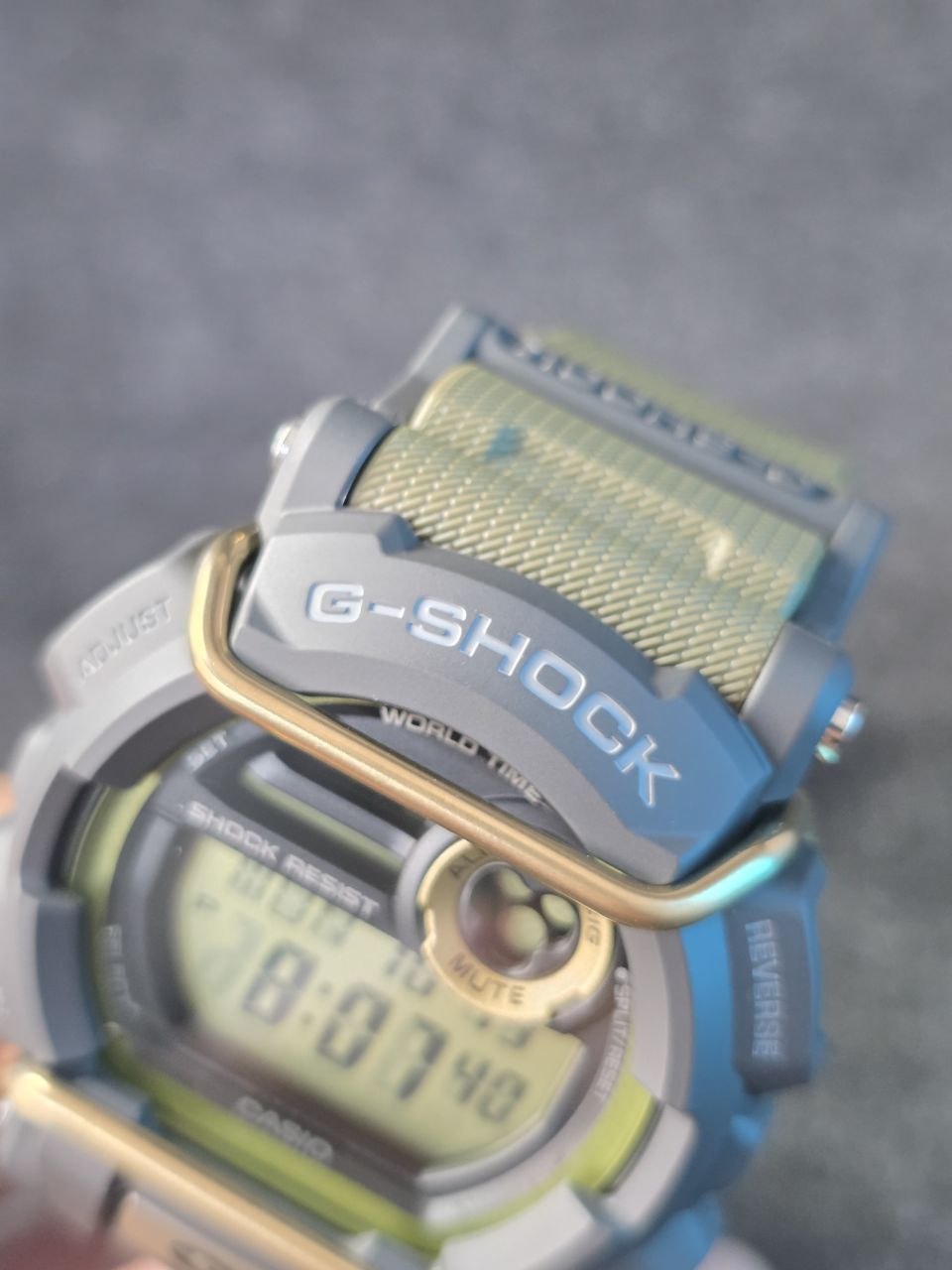 RELOJ CASIO G-SHOCK GD-400-9DR