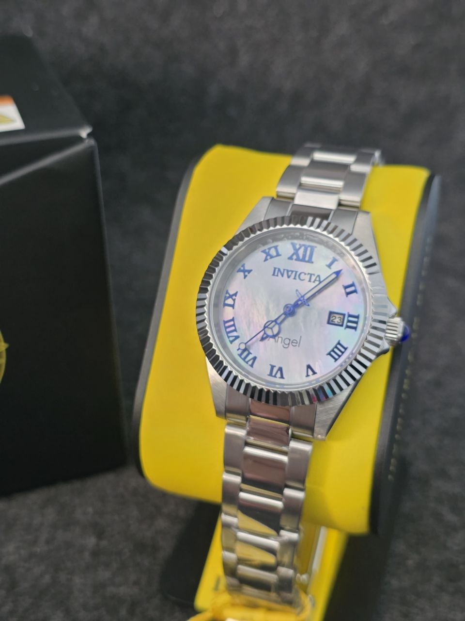 Invicta Angel Neomura Modelo 36057 (Mujer)